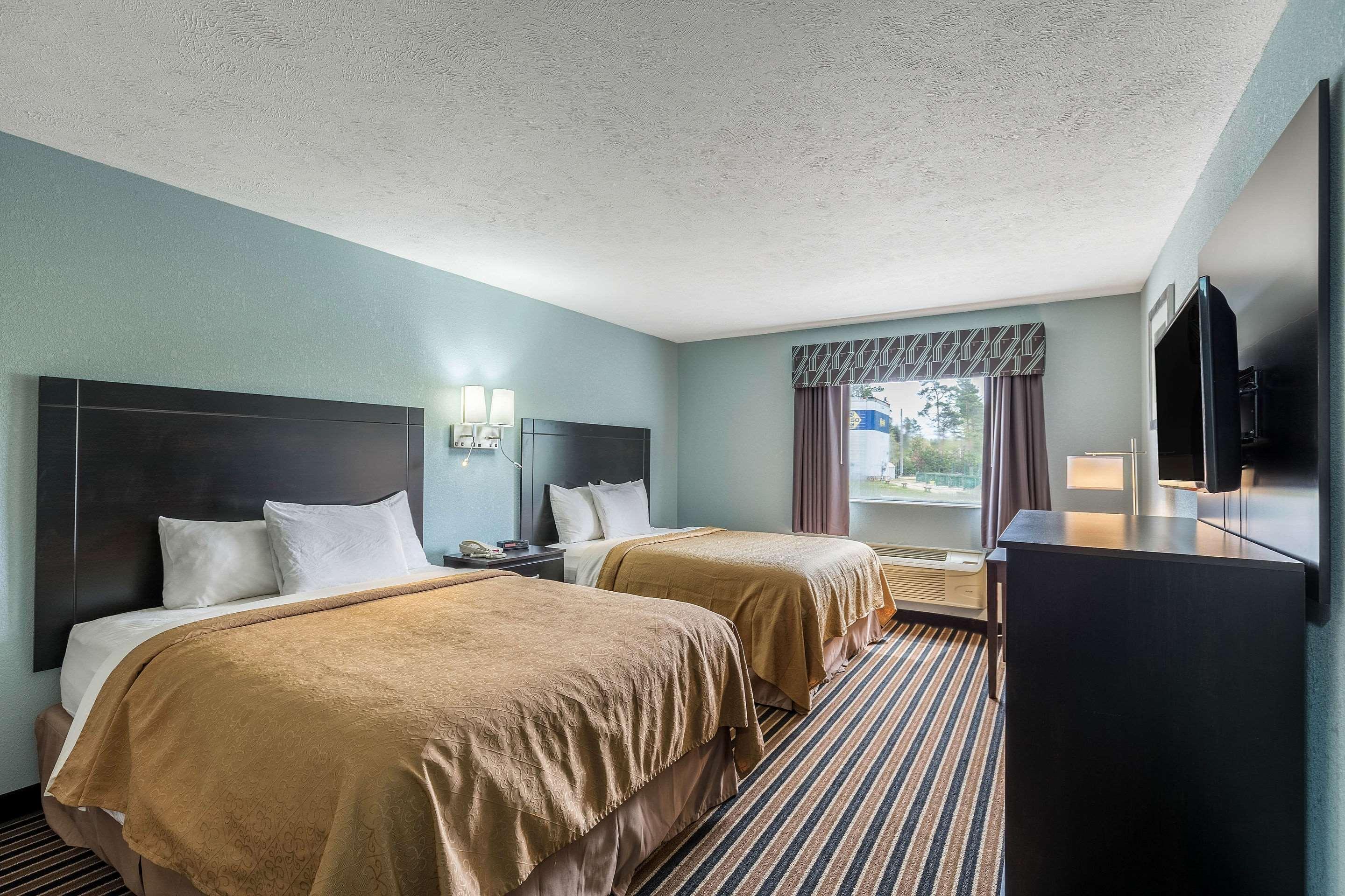 Rodeway Inn Лудингтон Экстерьер фото
